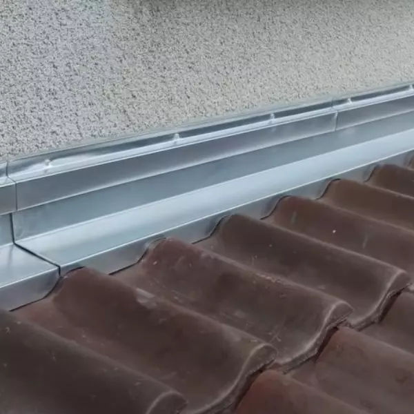 fuite toiture solin 92